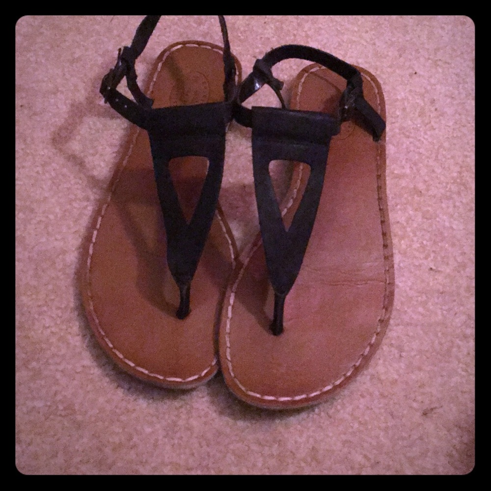 American Eagle sandals